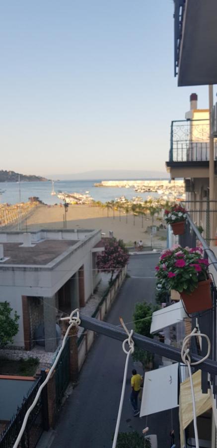 B&B La Costa Di Naxos Giardini Naxos Eksteriør billede