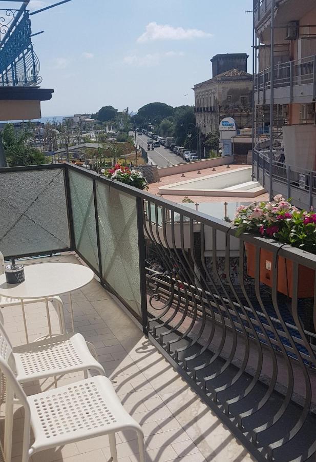 B&B La Costa Di Naxos Giardini Naxos Eksteriør billede