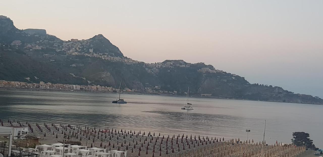 B&B La Costa Di Naxos Giardini Naxos Eksteriør billede